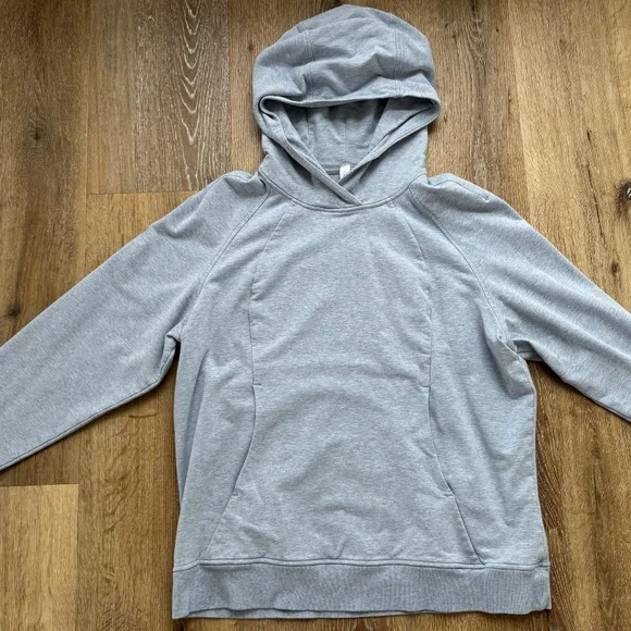 EUC Lululemon Scuba Pullover Hoodie - Heathered Chambray - Size 12 - Picture 3 of 6